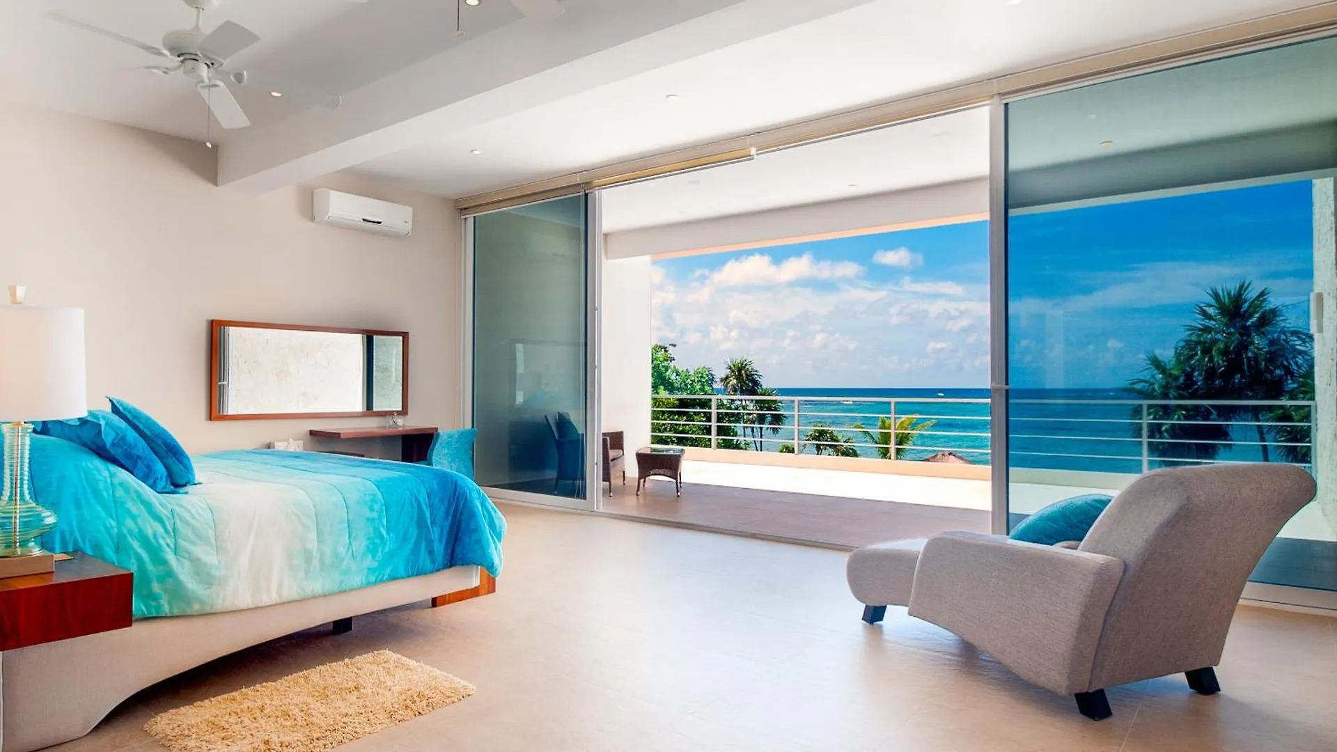 Beachfront Luruxy Villa In Tulum Pueblo