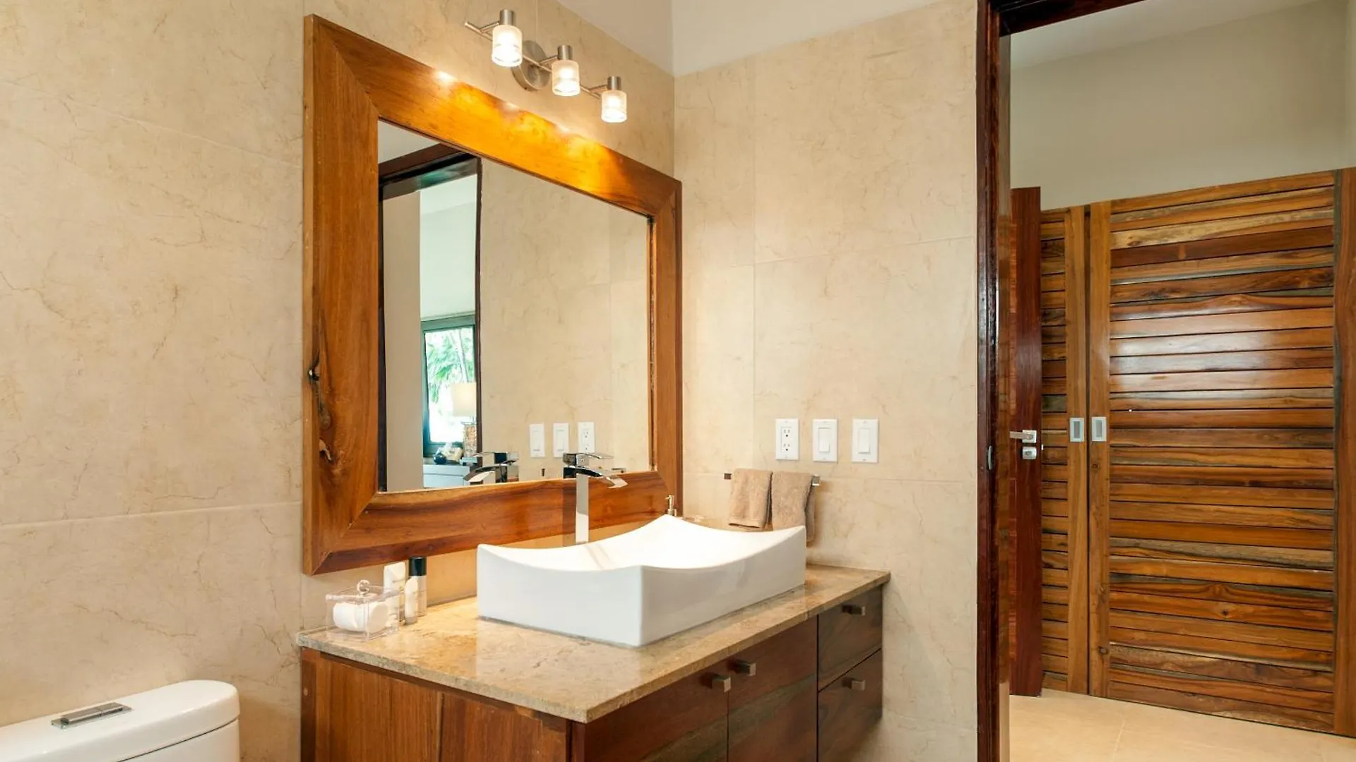 Beachfront Luruxy Villa In Tulum 0*,  México