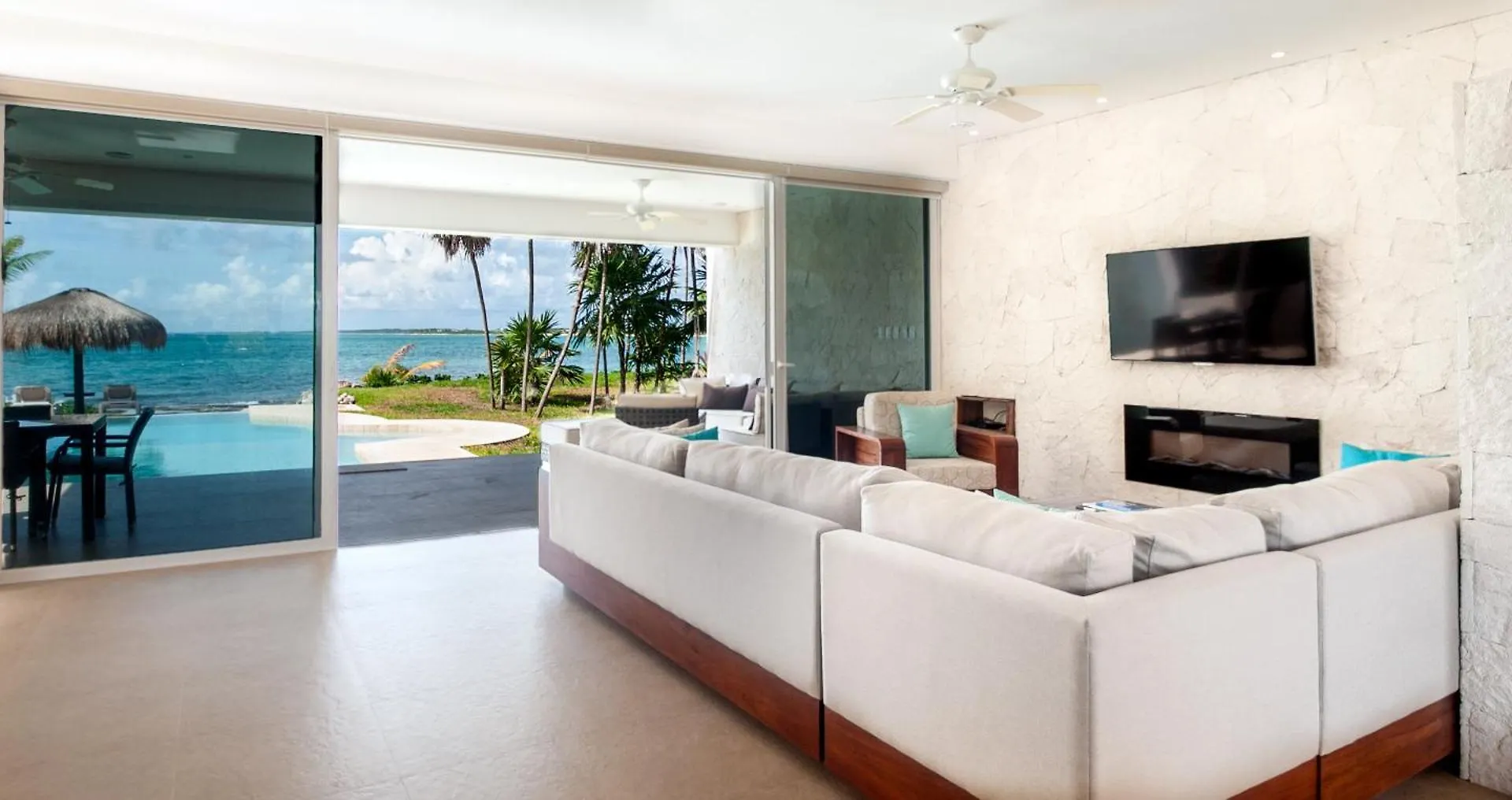 Beachfront Luruxy Villa In Tulum