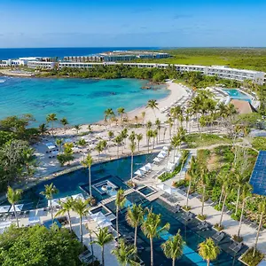 Resort Conrad Riviera Maya, Tulum Pueblo